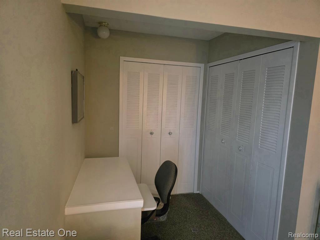 29364 HOOVER Road, Warren, MI 48093 — Photo 12