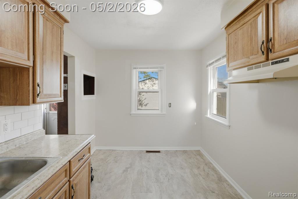 27540 KAUFMAN Street, Roseville, MI 48066 — Photo 8