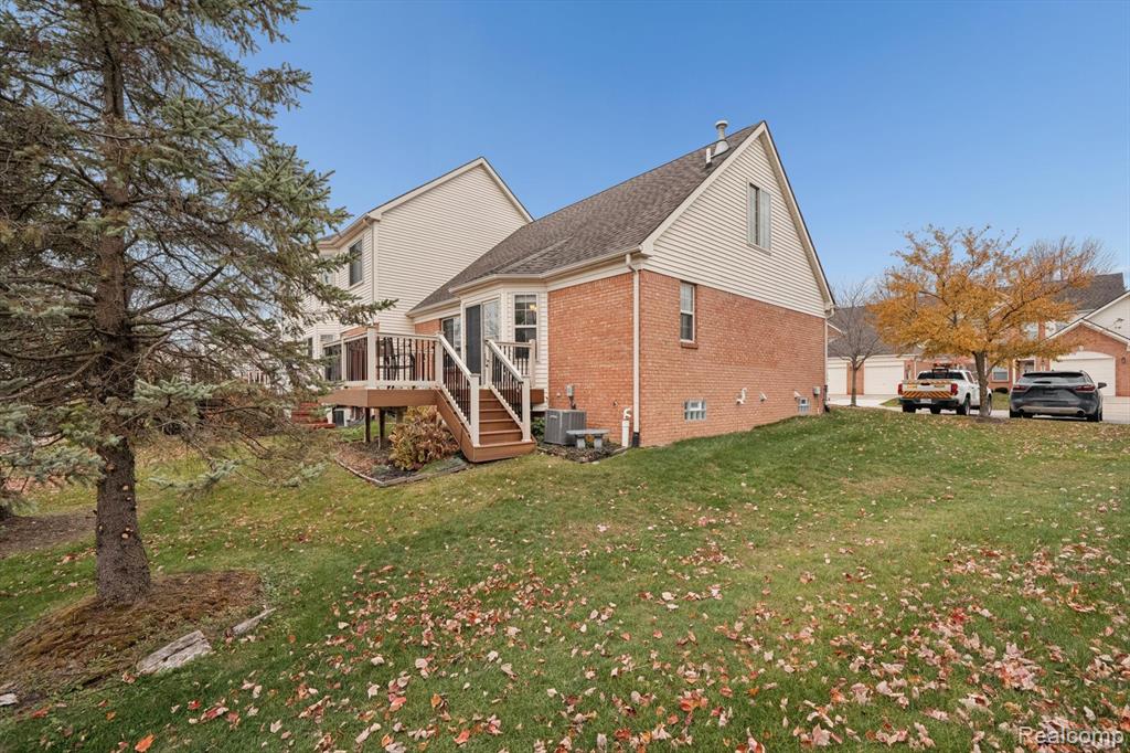 8770 Hardwood Drive, Belleville, MI 48111 — Photo 29