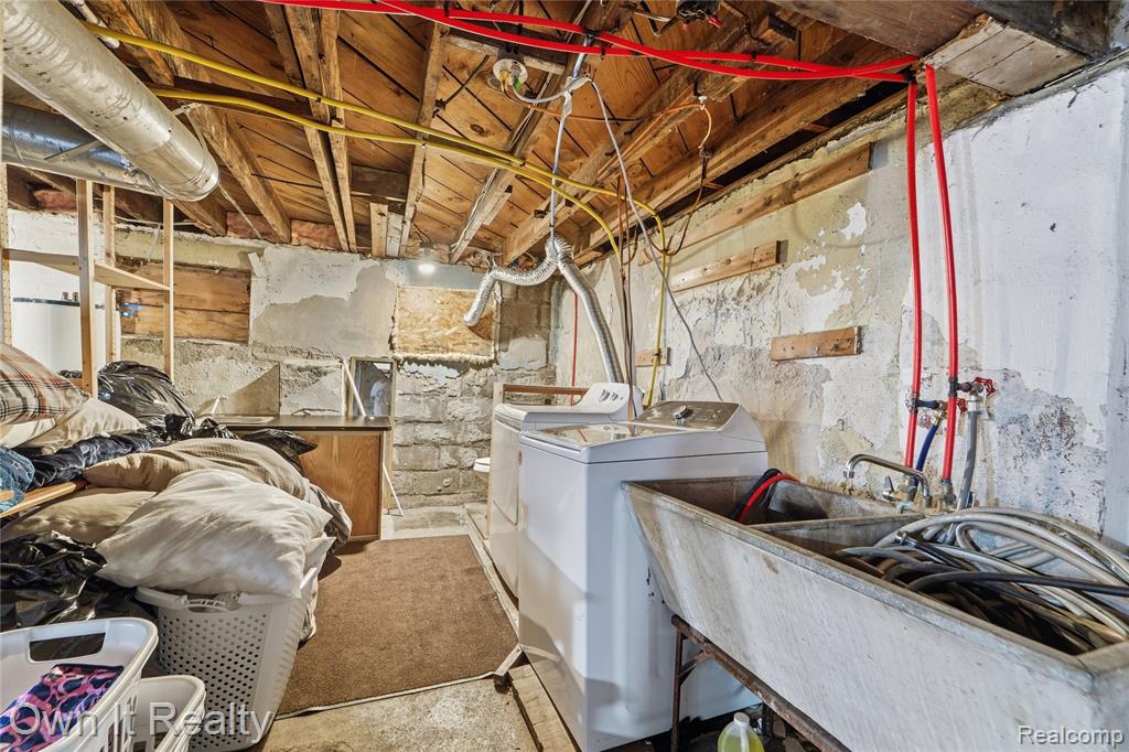 5255 Belmont Street, Hamtramck, MI 48212 — Photo 17