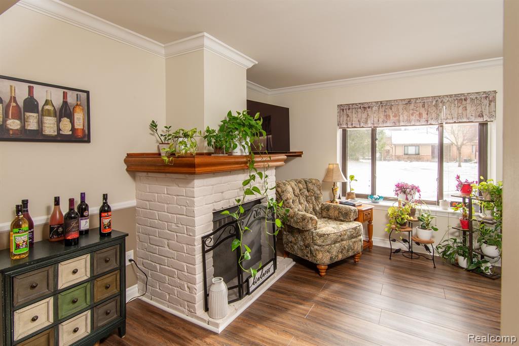 41696 BEDFORD Drive, Canton, MI 48187 — Photo 5