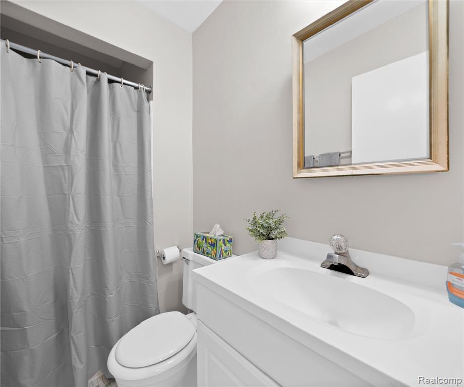 7330 Pointe Drive, Canton, MI 48187 — Photo 26