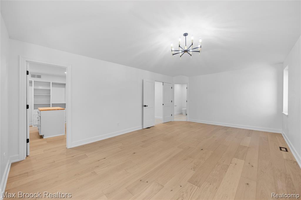 7219 Oakwood Drive, West Bloomfield, MI — Photo 66