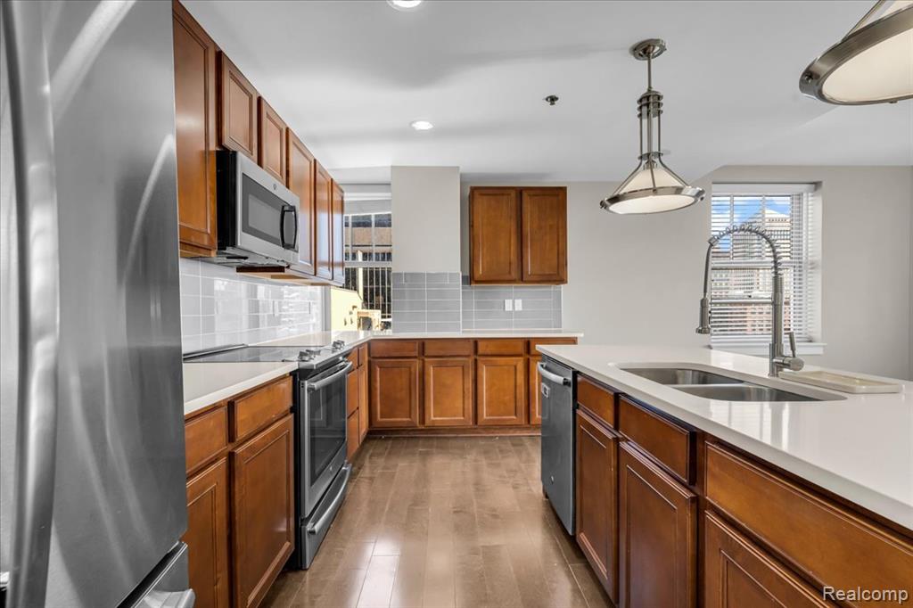 525 W LAFAYETTE Boulevard, 12E, Detroit, MI 48226 — Photo 8
