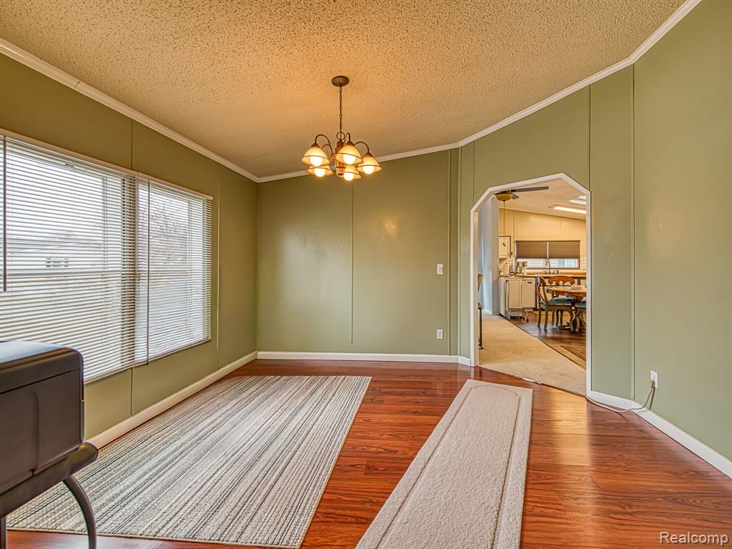 29403 Wedgewood, Flat Rock, MI 48134 — Photo 8
