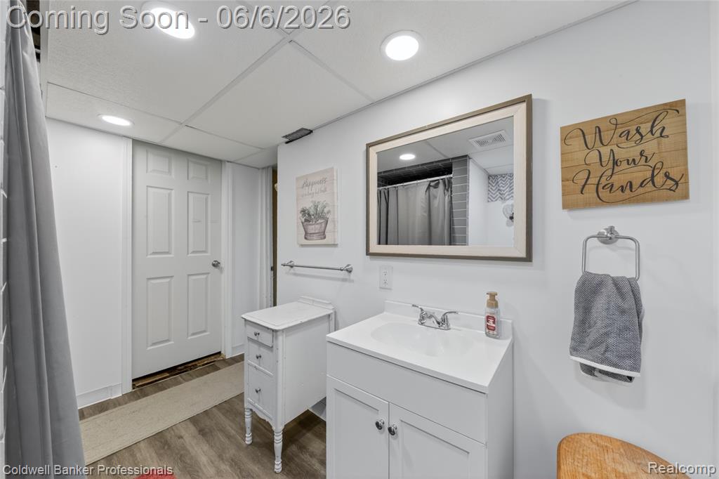 373 Tilmor Drive, Waterford, MI 48328 — Photo 34