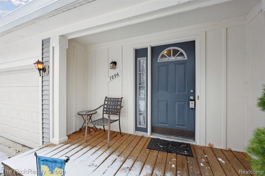 7896 LAKE CREST Drive, Ypsilanti, MI 48197 — Photo 2