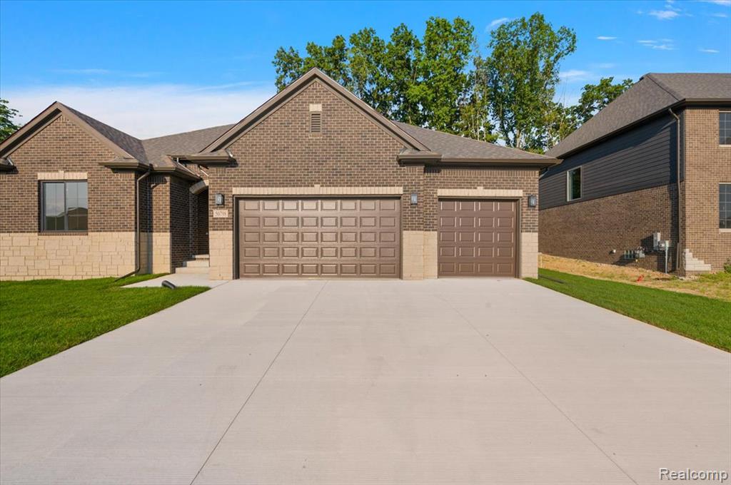 50798 Mistwood Drive, Macomb, MI 48042 — Photo 8
