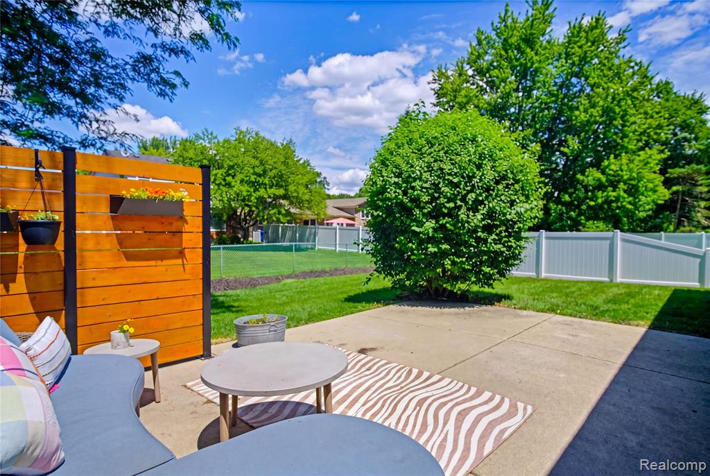 7878 Charrington Drive, Canton, MI 48187 — Photo 4