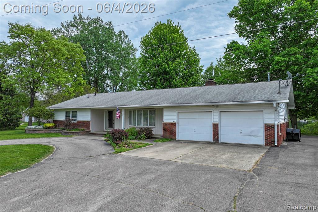 422 East Road, Holly, MI 48442 — Photo 3