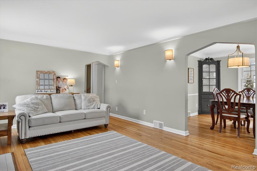 3 Adams Lane, Dearborn, MI 48120 — Photo 7