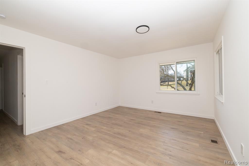 1661 Winthrop Road, Bloomfield Hills, MI 48302 — Photo 39
