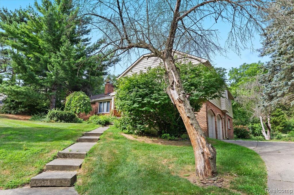 60023 Trailwood Street, Washington, MI — Photo 3