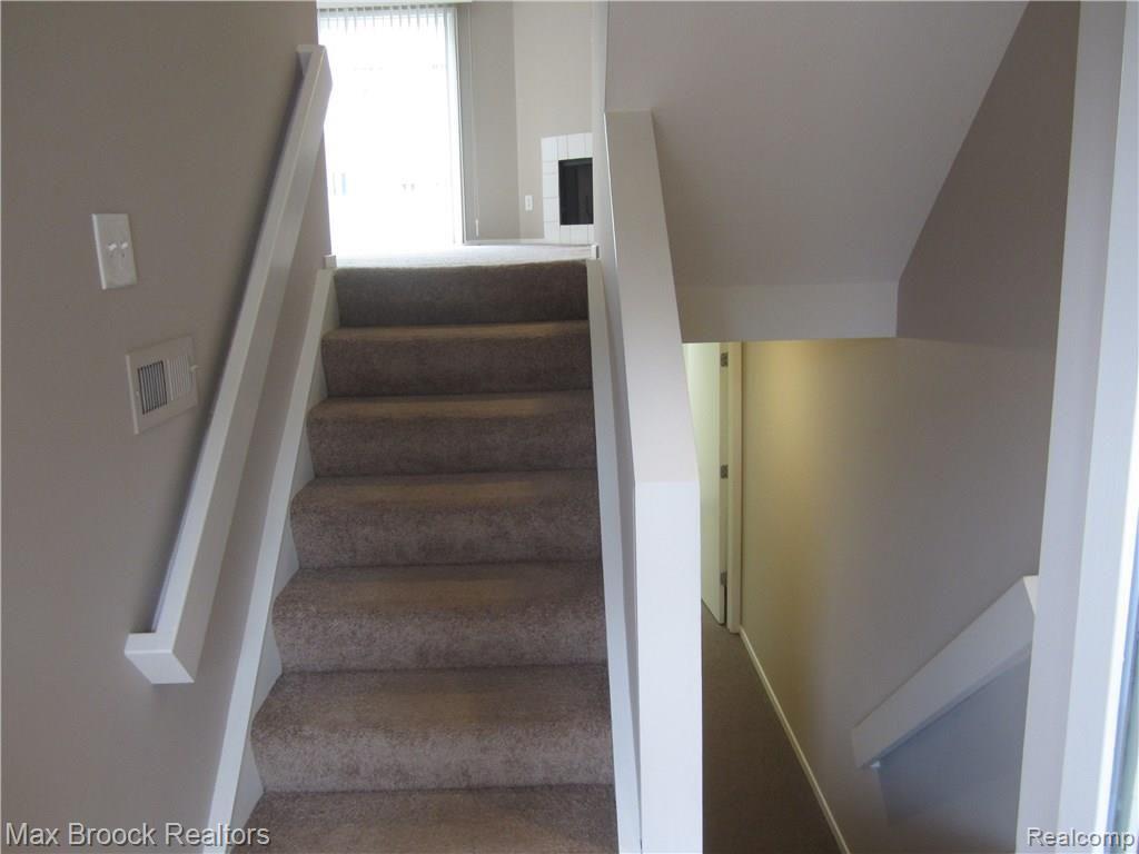 6342 ASPEN RIDGE Boulevard, West Bloomfield, MI — Photo 2