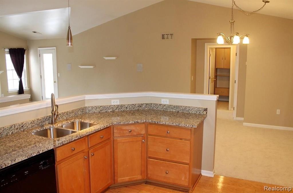 4163 BERKELEY Avenue, Canton, MI 48188 — Photo 7