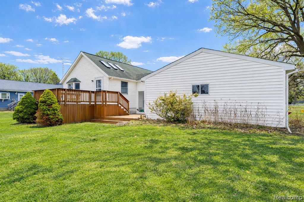 2190 W Maple Avenue, Flint, MI 48507 — Photo 6
