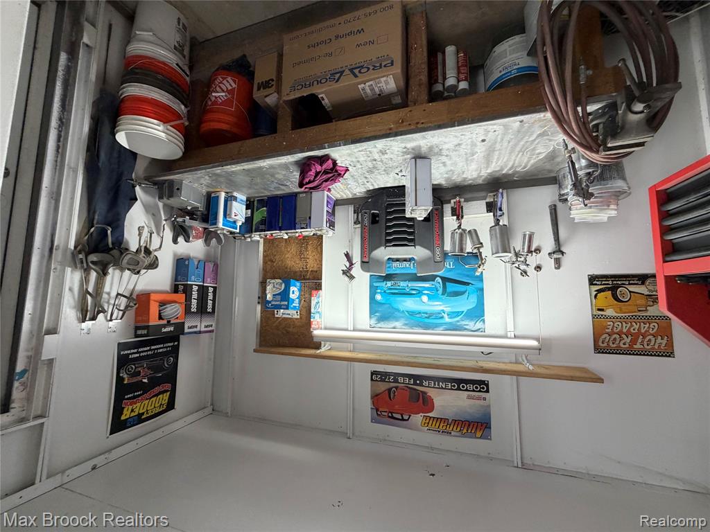 11412 Delmar Drive, Fenton, MI 48430 — Photo 39