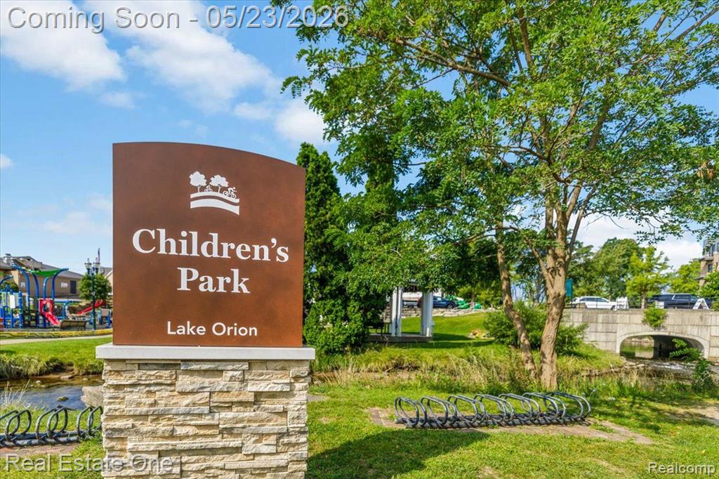 128 S SLATER Street, Lake Orion, MI 48362 — Photo 47