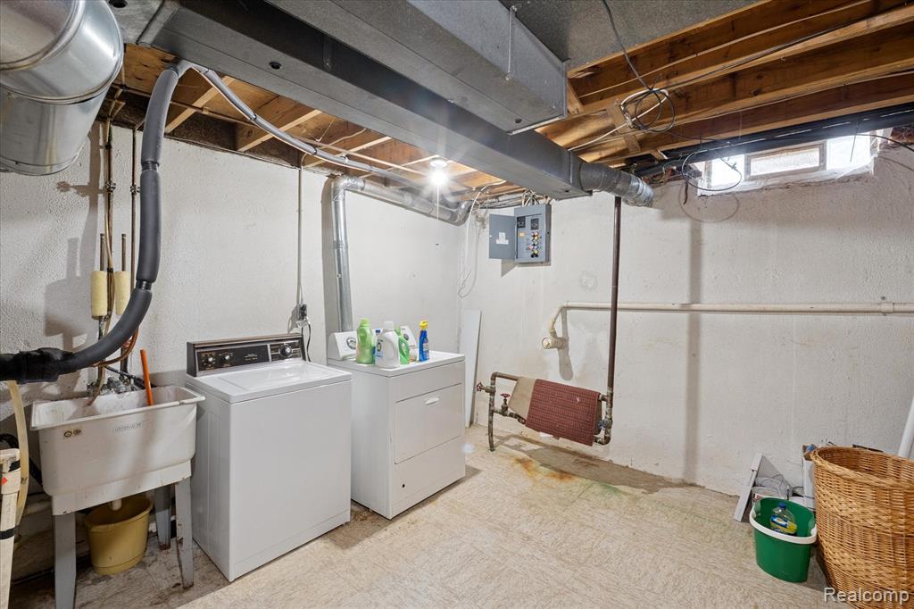 39559 Old Dominion Drive, Clinton Twp, MI 48038 — Photo 19