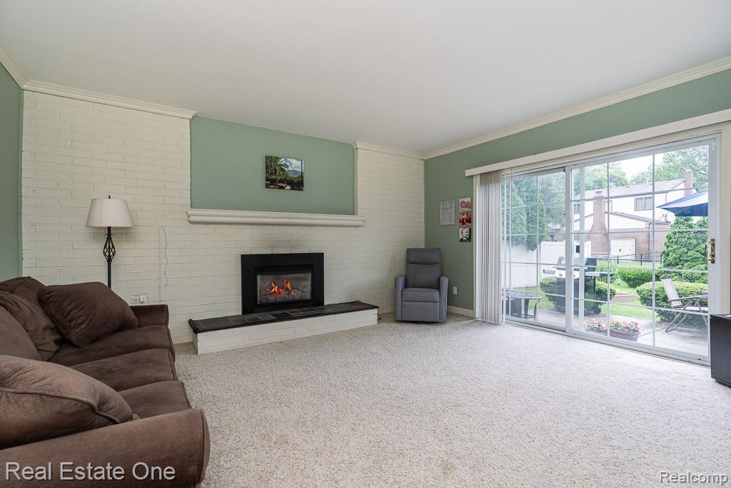 42514 Freeport Drive, Sterling Heights, MI 48313 — Photo 15