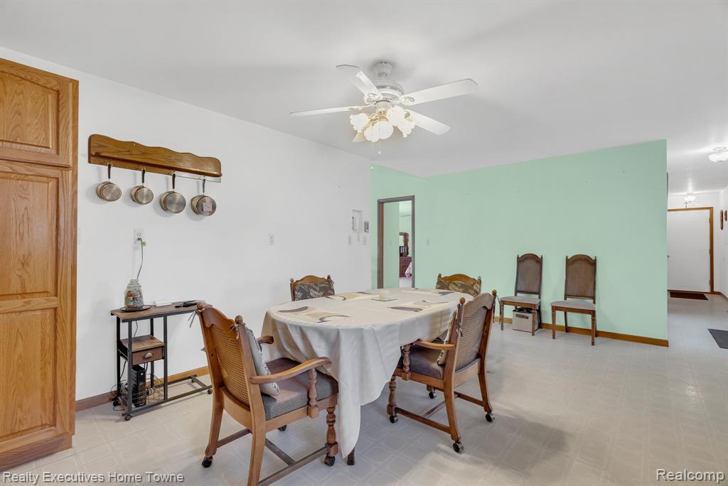 4602 Meadowlawn Drive, Fort Gratiot, MI 48059 — Photo 12