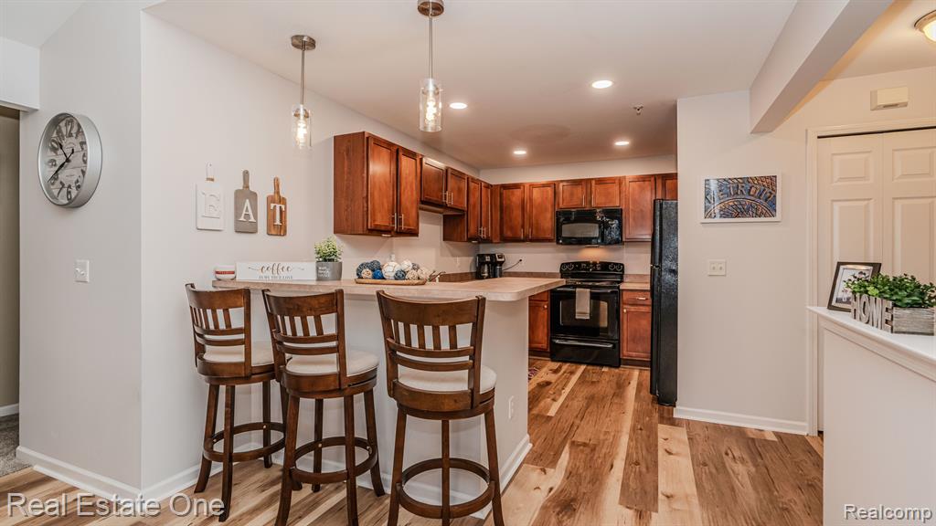 28209 Oakmonte Circle E, 60, New Hudson, MI 48165 — Photo 16