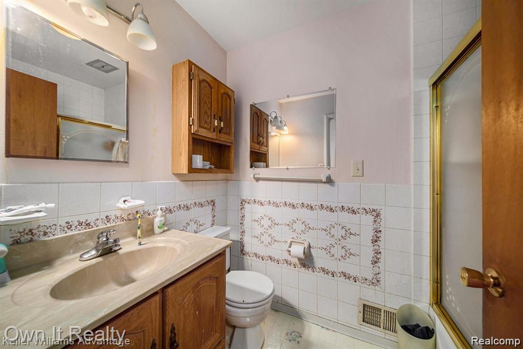 30072 Cherry Hill Road, Garden City, MI — Photo 14