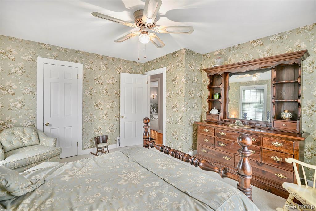 4304 Lapeer Road, Burton, MI 48509 — Photo 16