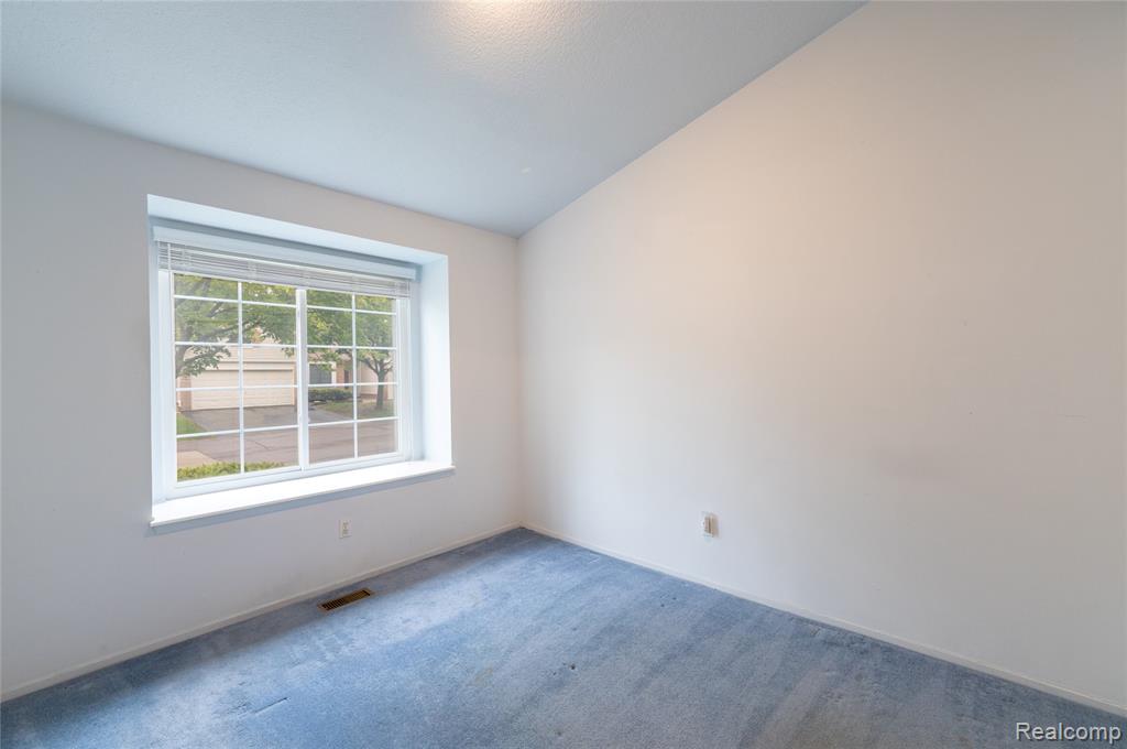 37342 AMHURST Drive, Westland, MI — Photo 15