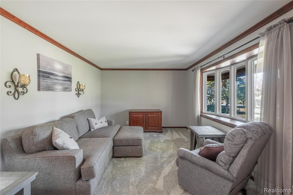 9336 E Bristol Road, Davison, MI 48423 — Photo 4