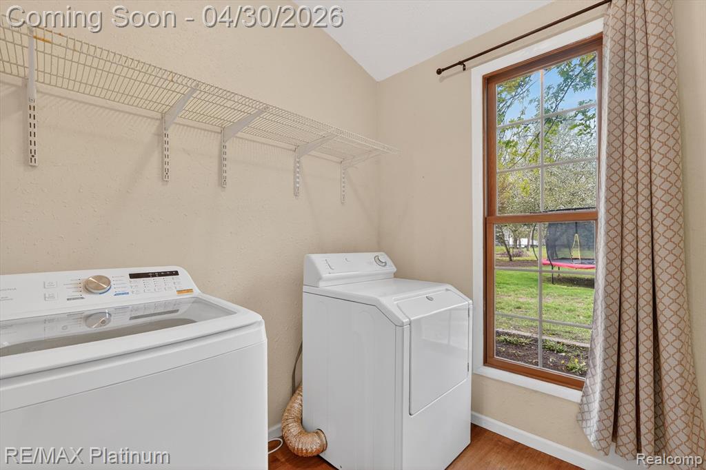 2417 Howald Avenue, Flint, MI 48504 — Photo 30