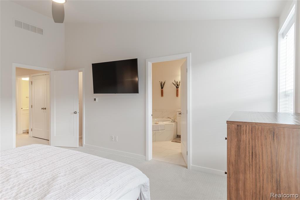 2963 Aughton Road, Ann Arbor, MI 48105 — Photo 32