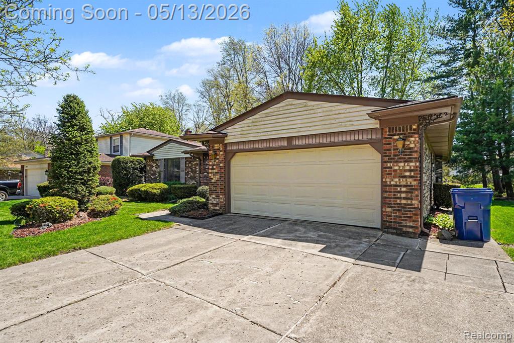 46869 Spinning Wheel Drive, Canton, MI 48187 — Photo 2