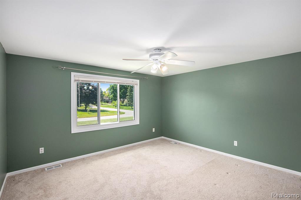 6644 Deer Ridge Drive, Clarkston, MI 48348 — Photo 19