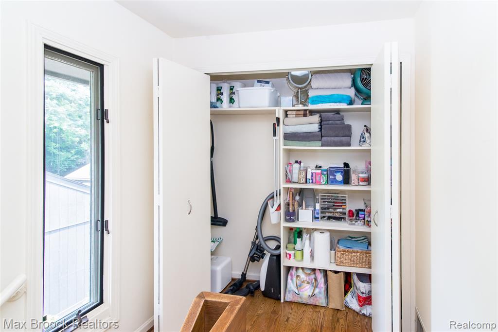 41350 Woodward Avenue, Bloomfield Hills, MI 48304 — Photo 31
