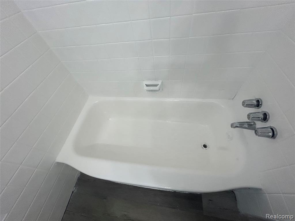 3693 Somerset Avenue, Detroit, MI, 48224