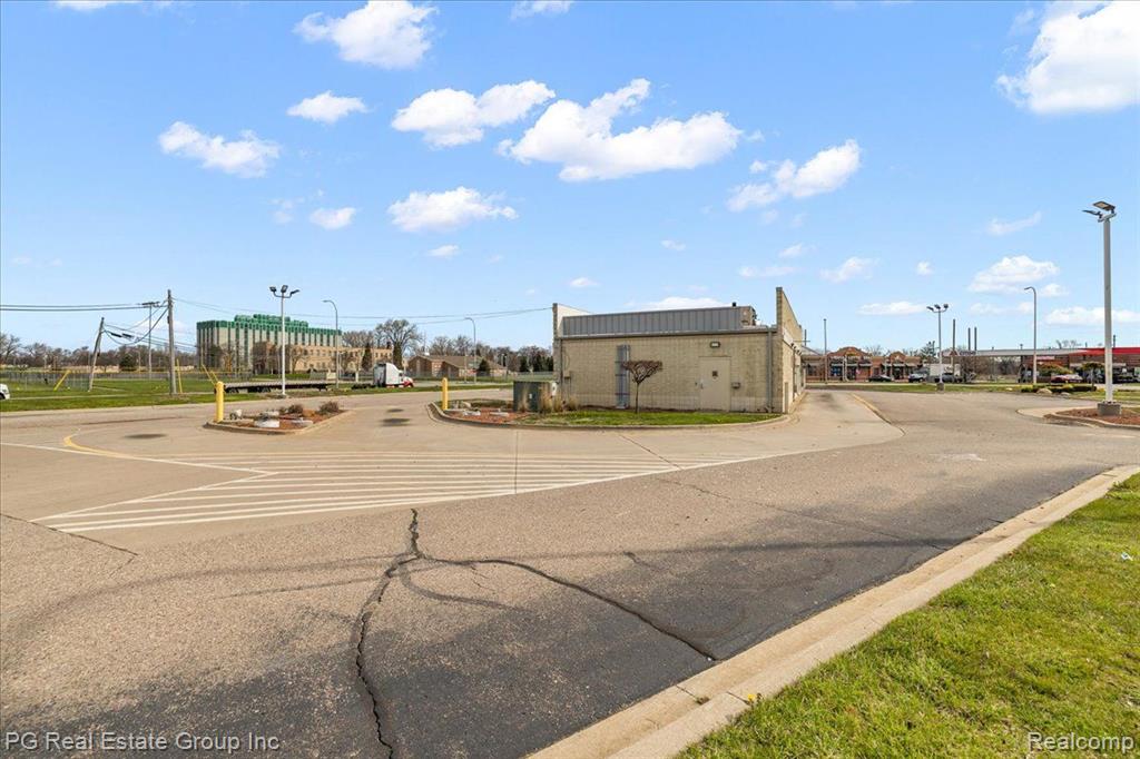 3975 CONNER Street, Detroit, MI 48215 — Photo 10