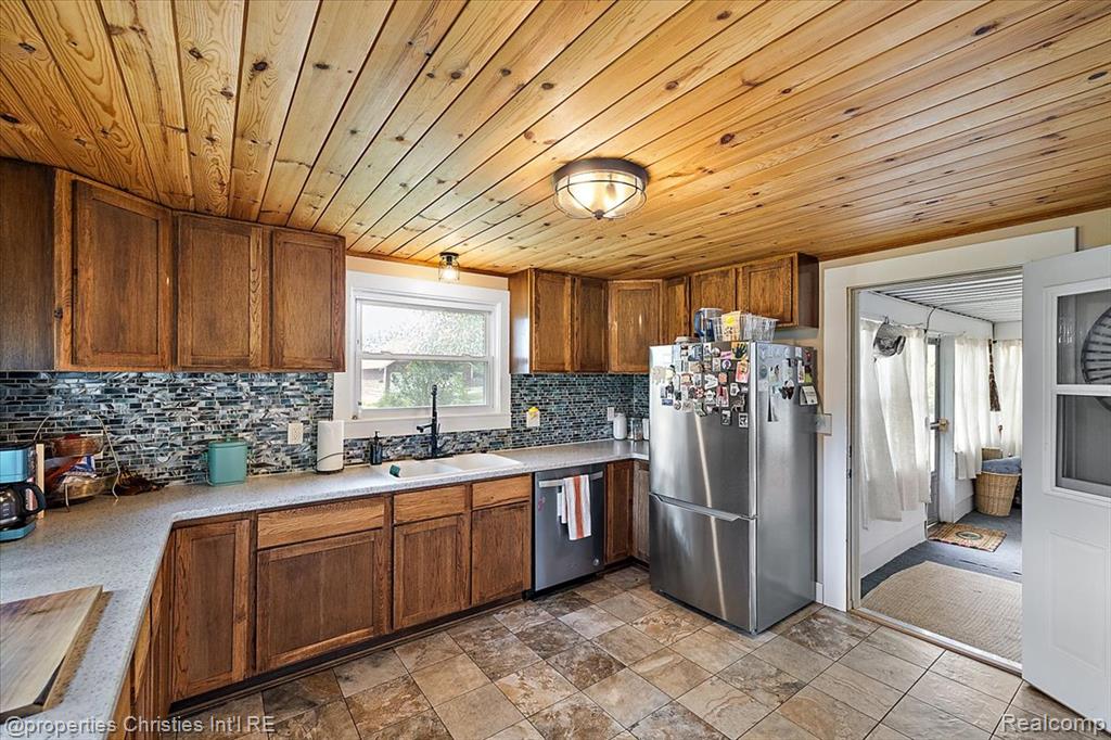 5170 Wakefield Road, Grand Blanc, MI 48439 — Photo 11