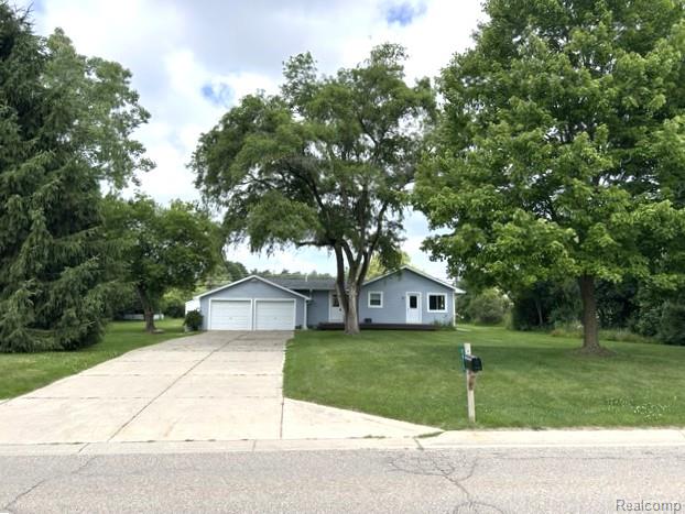 8475 Bridge Lake Road, Clarkston, MI 48348 — Photo 2