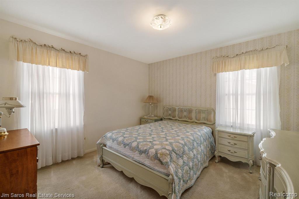 1210 Fairholme Road, Grosse Pointe Woods, MI 48236 — Photo 15