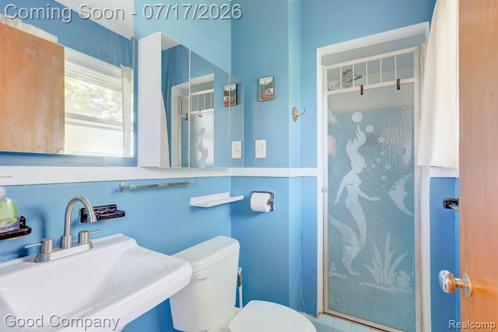 24310 Manistee Street, Oak Park, MI 48237 — Photo 24