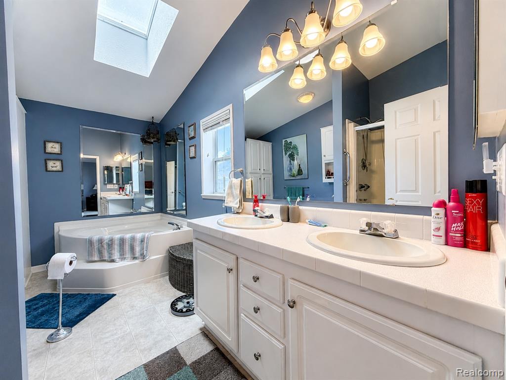 551 Twin Lakes Drive, MI — Photo 13
