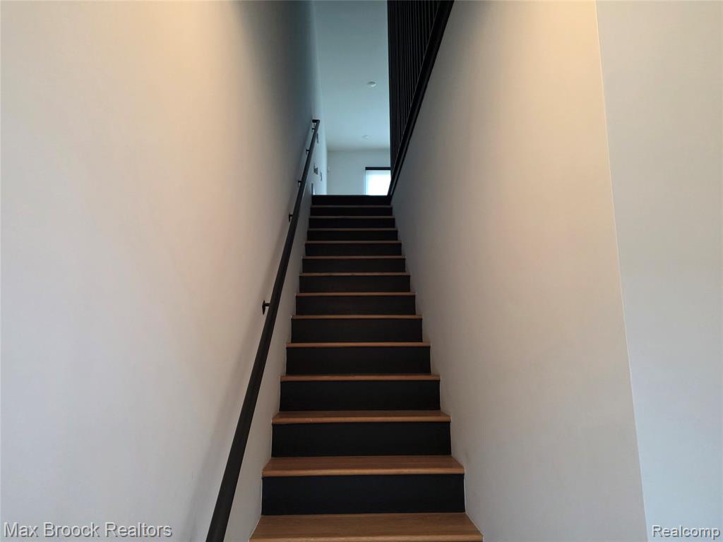 1640 Bagley Street - Photo 4