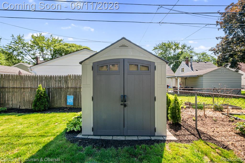 704 N Edison Avenue, Royal Oak, MI 48067 — Photo 50