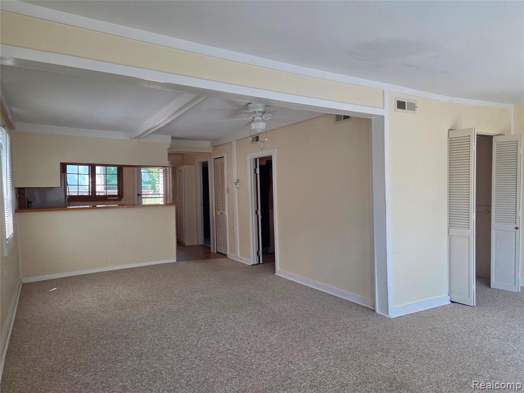 6316 Oakdale Drive, Brighton, MI 48116 — Photo 11