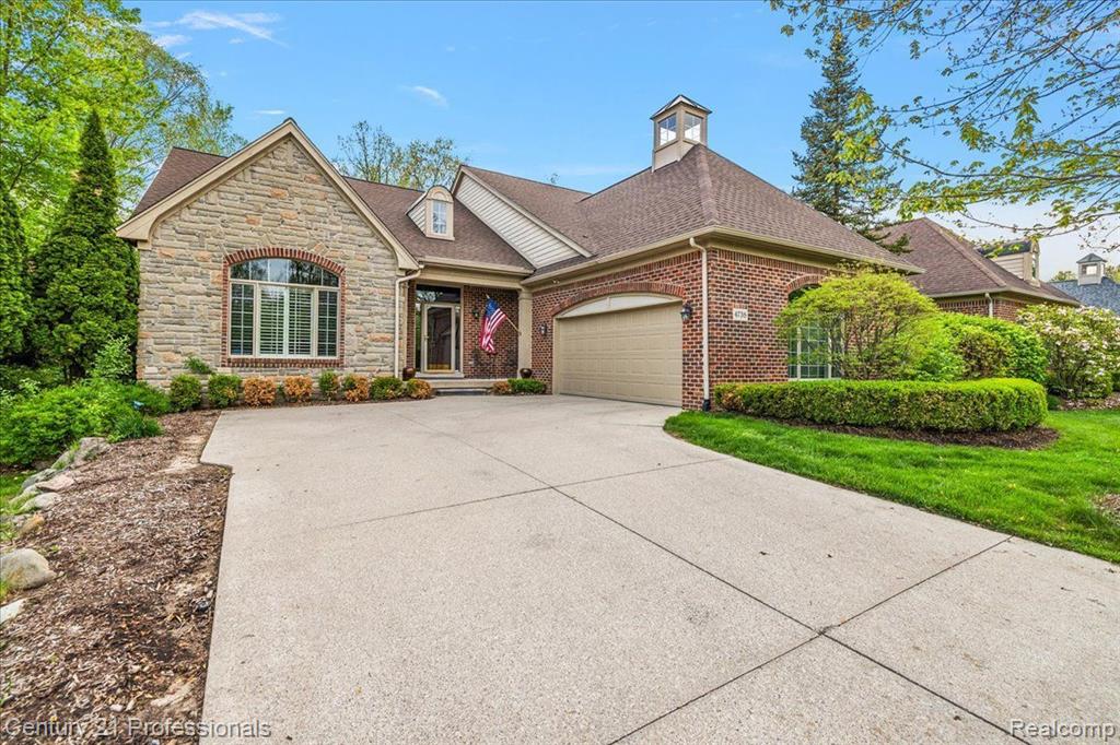 4735 OAKHURST RIDGE Road, Clarkston, MI 48348 — Photo 8
