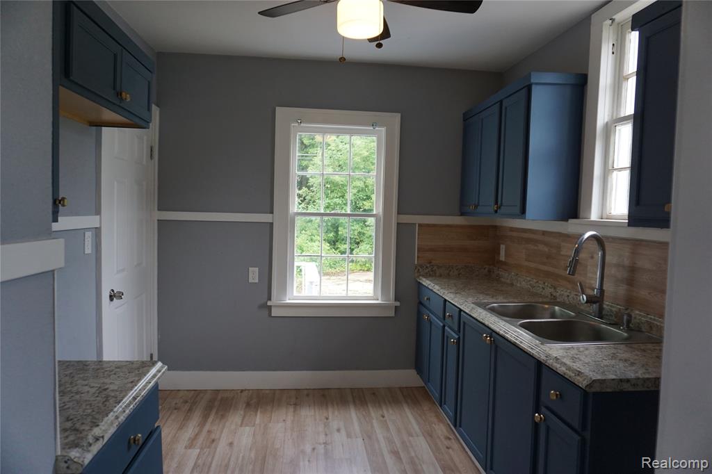 4209 CUSTER Avenue, Flint, MI 48507 — Photo 10