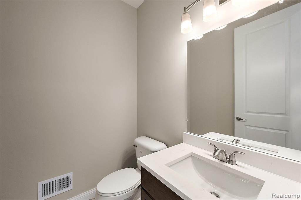18901 Via Firenze Drive, Macomb, MI 48044 — Photo 25