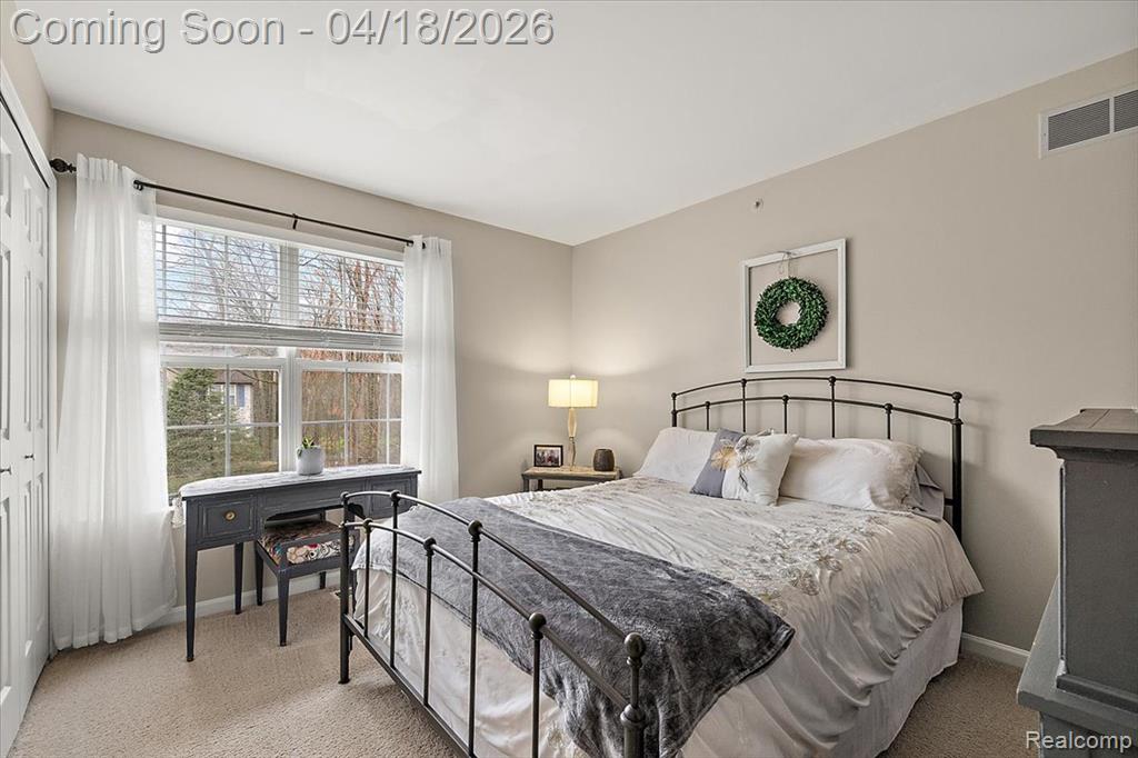 1133 Walloon Way, Lake Orion, MI — Photo 37