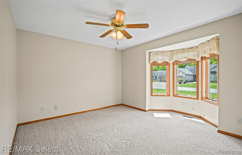 5184 Wyndemere Common Square, Swartz Creek, MI 48473 — Photo 24